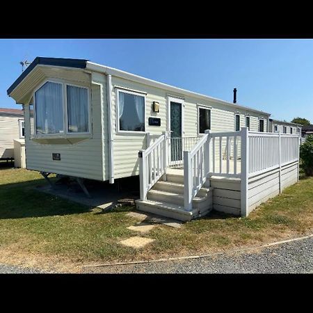 3 Bed Caravan Norfolk Near The Coast Belton with Browston Exterior photo
